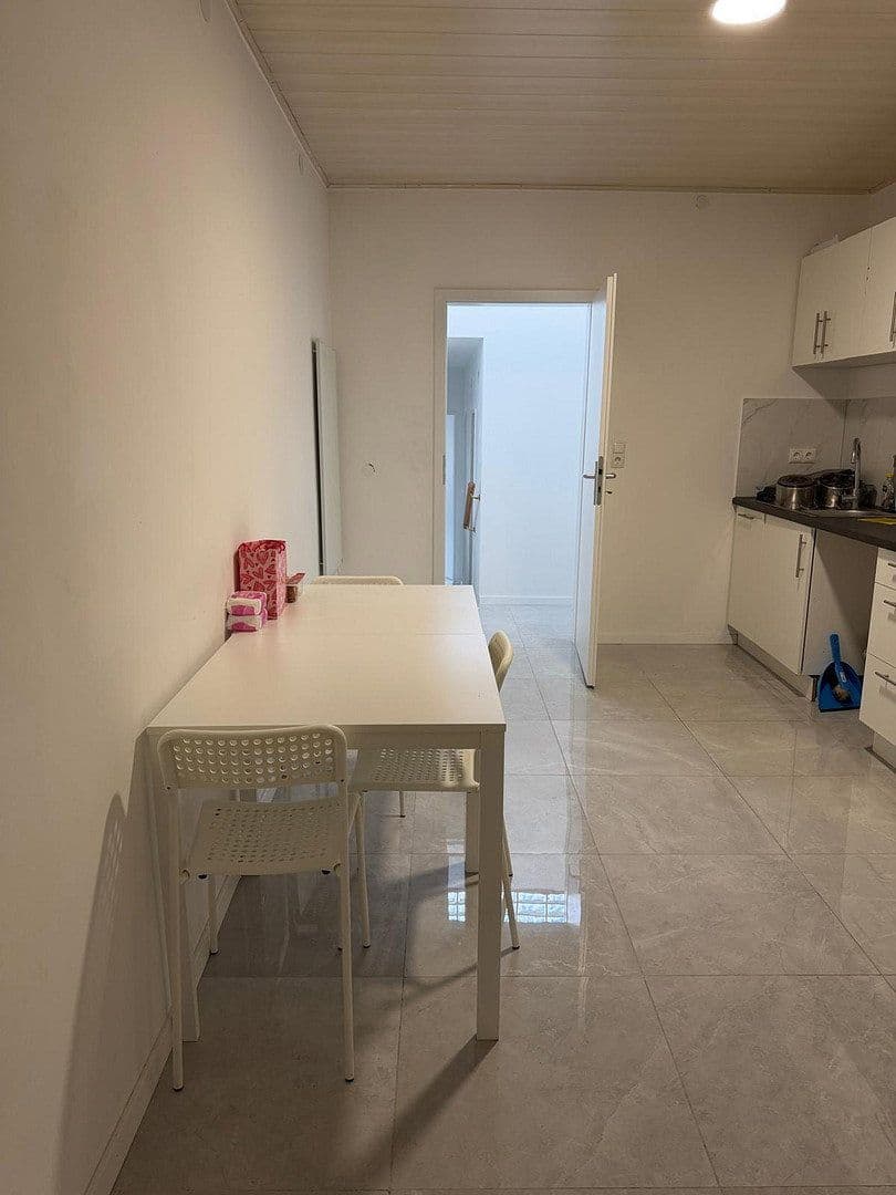 Prenájom bytu 60 m², Rosenthalstraße 7, Ludwigshafen am Rhein, Porýnie-Falcko Prenájom bytu 60 m², Rosenthalstraße 7, Ludwigshafen am Rhein, Porýnie-Falcko