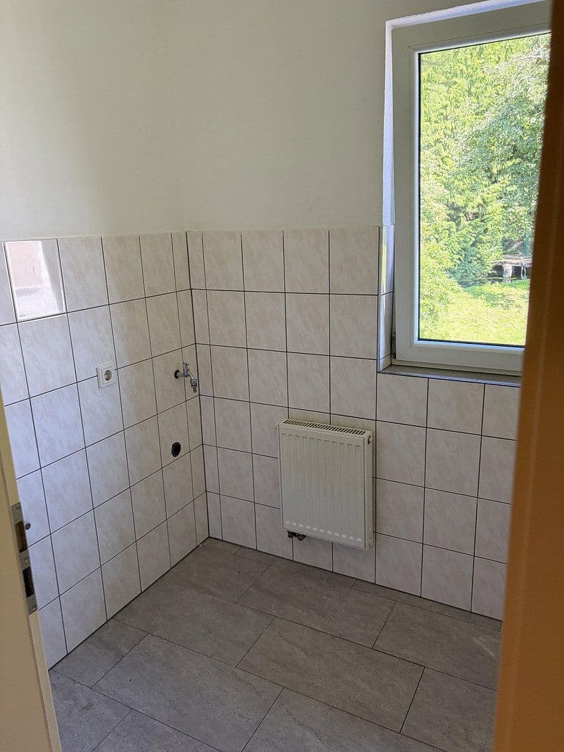 Prenájom bytu 3-izbový 85 m², Oberlauch, Porýnie-Falcko Prenájom bytu 3-izbový 85 m², Oberlauch, Porýnie-Falcko