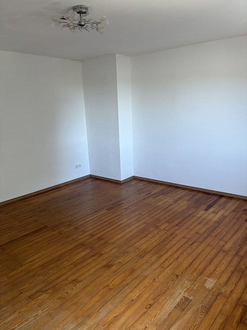 Prenájom bytu 3-izbový 85 m², Oberlauch, Porýnie-Falcko Prenájom bytu 3-izbový 85 m², Oberlauch, Porýnie-Falcko