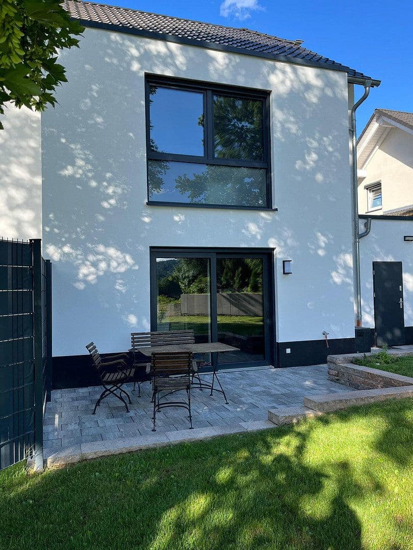 Prenájom domu 140 m², pozemek 250 m², Höchst im Odenwald, Hesensko Prenájom domu 140 m², pozemek 250 m², Höchst im Odenwald, Hesensko