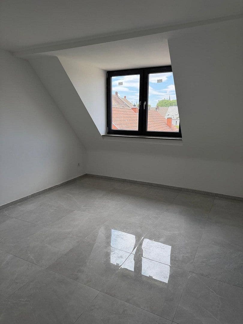 Prenájom bytu 61 m², Altriper Straße 56, Ludwigshafen am Rhein, Porýnie-Falcko Prenájom bytu 61 m², Altriper Straße 56, Ludwigshafen am Rhein, Porýnie-Falcko