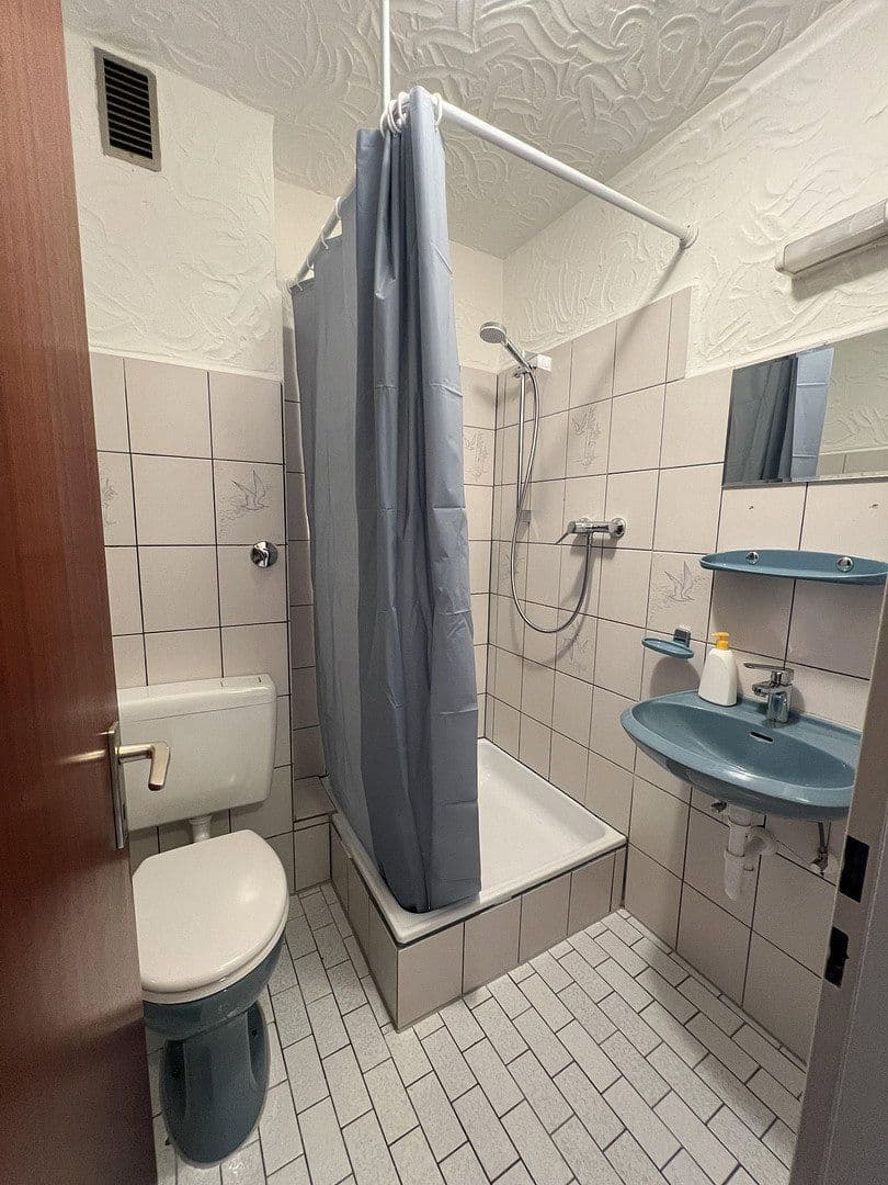 Prenájom bytu 1-izbový 26 m², Oberhausen, Severné Porýnie - Westfálsko Prenájom bytu 1-izbový 26 m², Oberhausen, Severné Porýnie - Westfálsko