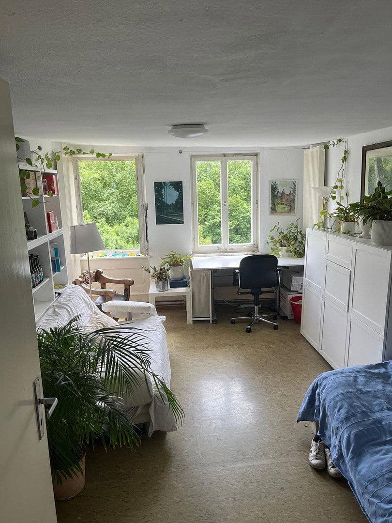 Prenájom bytu 18 m², Neckarhalde 5, Tübingen, Bádensko-Wurttembersko Prenájom bytu 18 m², Neckarhalde 5, Tübingen, Bádensko-Wurttembersko