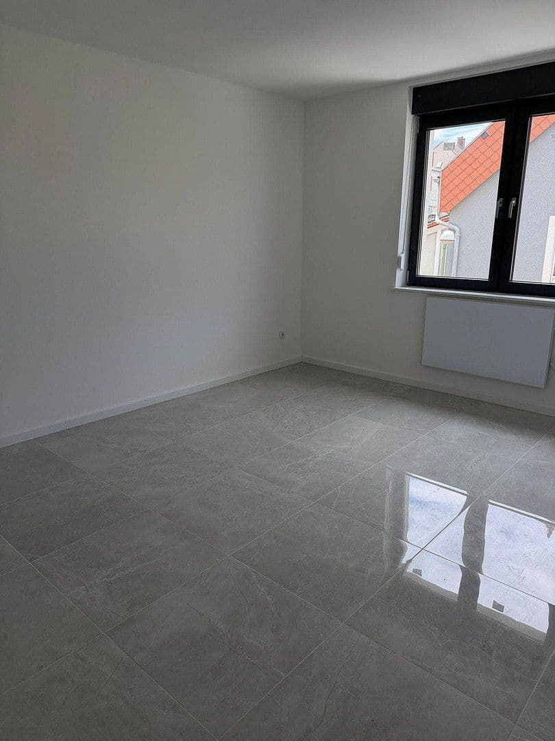Prenájom bytu 69 m², Altriper Straße 56, Ludwigshafen am Rhein, Porýnie-Falcko Prenájom bytu 69 m², Altriper Straße 56, Ludwigshafen am Rhein, Porýnie-Falcko