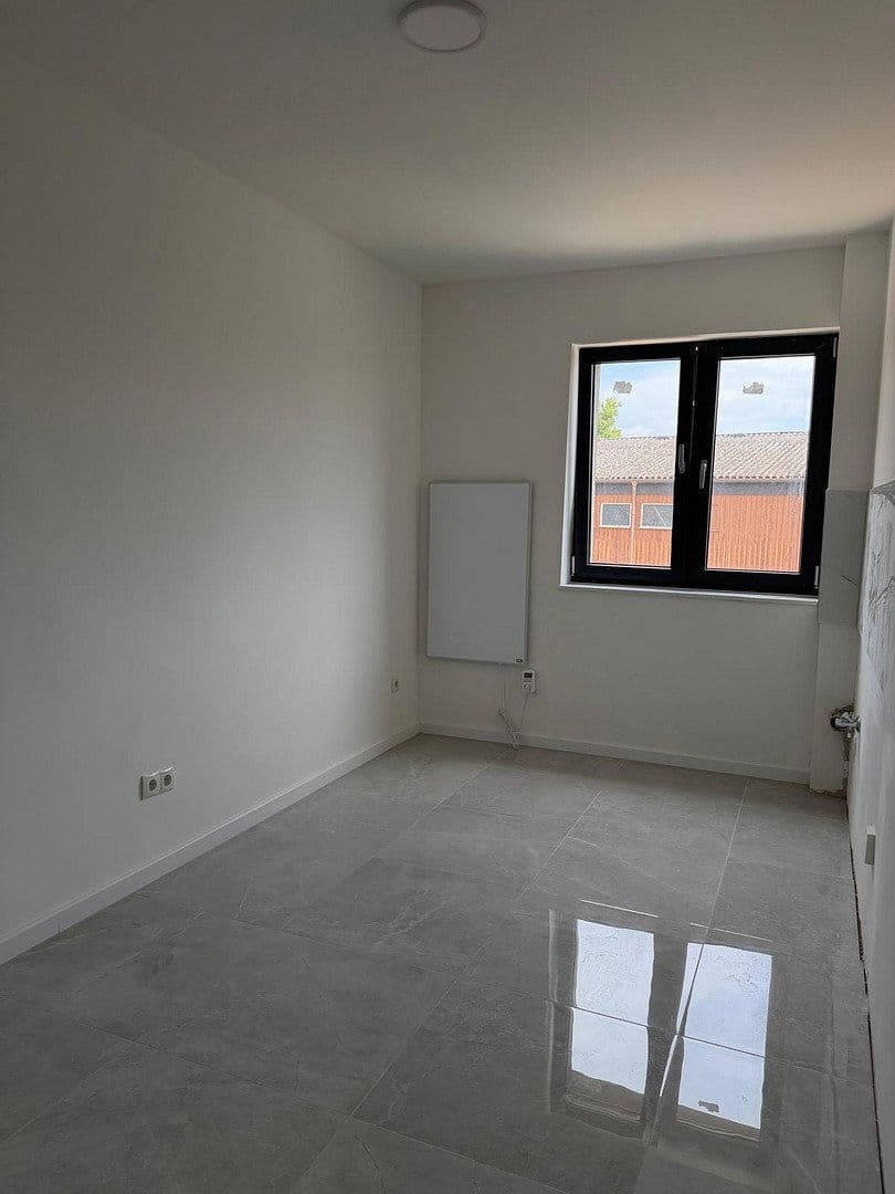 Prenájom bytu 69 m², Altriper Straße 56, Ludwigshafen am Rhein, Porýnie-Falcko Prenájom bytu 69 m², Altriper Straße 56, Ludwigshafen am Rhein, Porýnie-Falcko