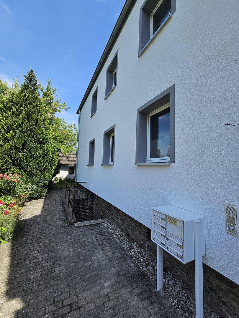 Prenájom bytu 4-izbový 78 m², Neukieritzsch, Sasko Prenájom bytu 4-izbový 78 m², Neukieritzsch, Sasko