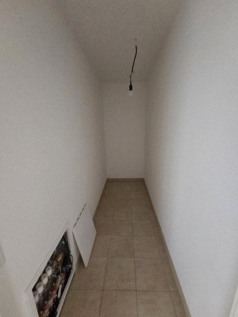 Prenájom bytu 2-izbový 63 m², Nürtingerstr. 1, Nürtingen, Bádensko-Wurttembersko Prenájom bytu 2-izbový 63 m², Nürtingerstr. 1, Nürtingen, Bádensko-Wurttembersko