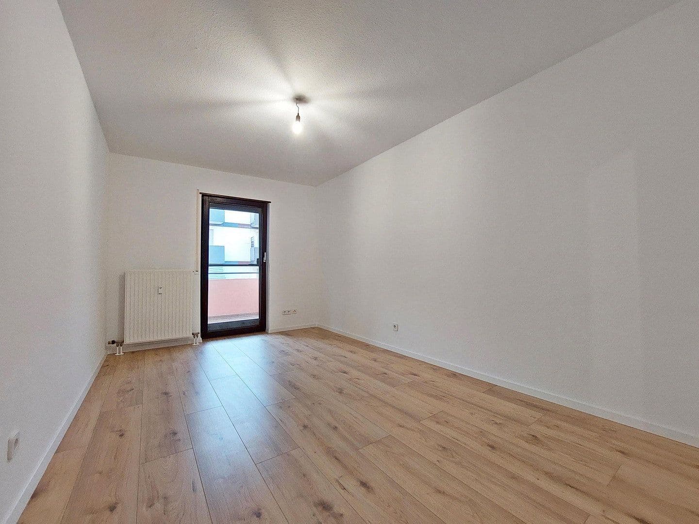 Predaj bytu 2-izbový 42 m², Niedernhausen, Hesensko Predaj bytu 2-izbový 42 m², Niedernhausen, Hesensko
