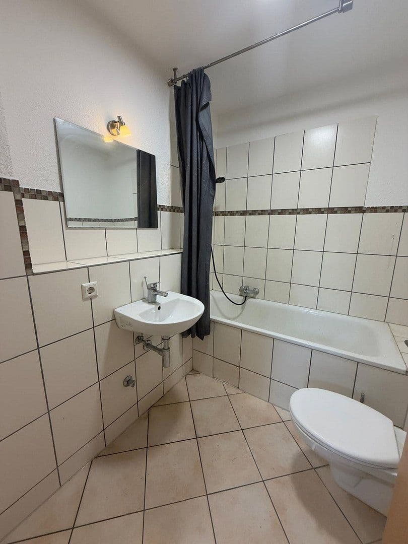 Prenájom bytu 66 m², Herrenwaldstraße 28, Ludwigshafen am Rhein, Porýnie-Falcko Prenájom bytu 66 m², Herrenwaldstraße 28, Ludwigshafen am Rhein, Porýnie-Falcko