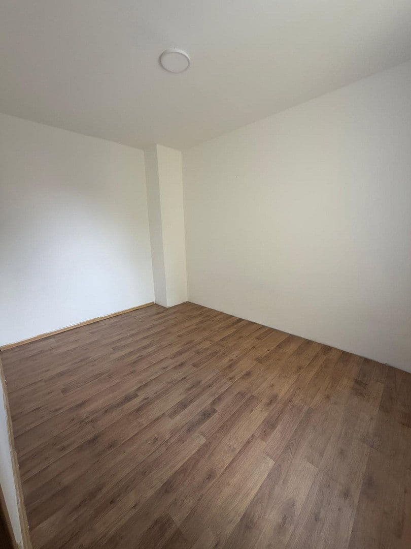 Prenájom bytu 66 m², Herrenwaldstraße 28, Ludwigshafen am Rhein, Porýnie-Falcko Prenájom bytu 66 m², Herrenwaldstraße 28, Ludwigshafen am Rhein, Porýnie-Falcko