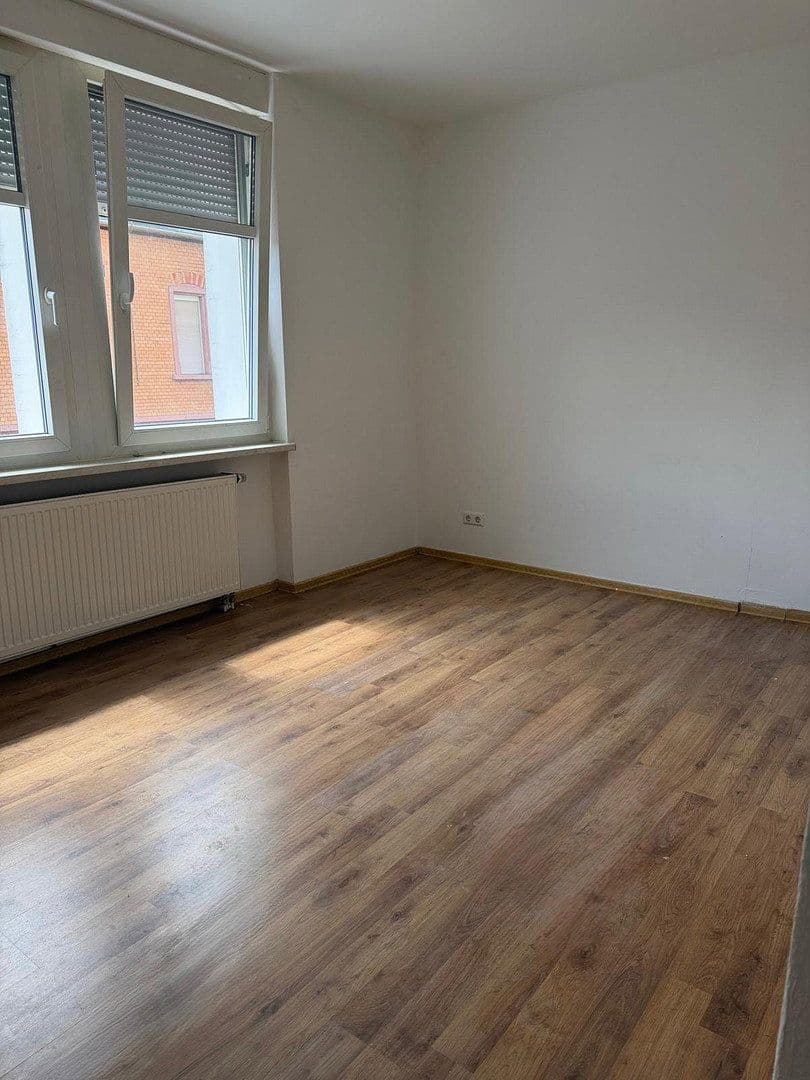 Prenájom bytu 66 m², Herrenwaldstraße 28, Ludwigshafen am Rhein, Porýnie-Falcko Prenájom bytu 66 m², Herrenwaldstraße 28, Ludwigshafen am Rhein, Porýnie-Falcko