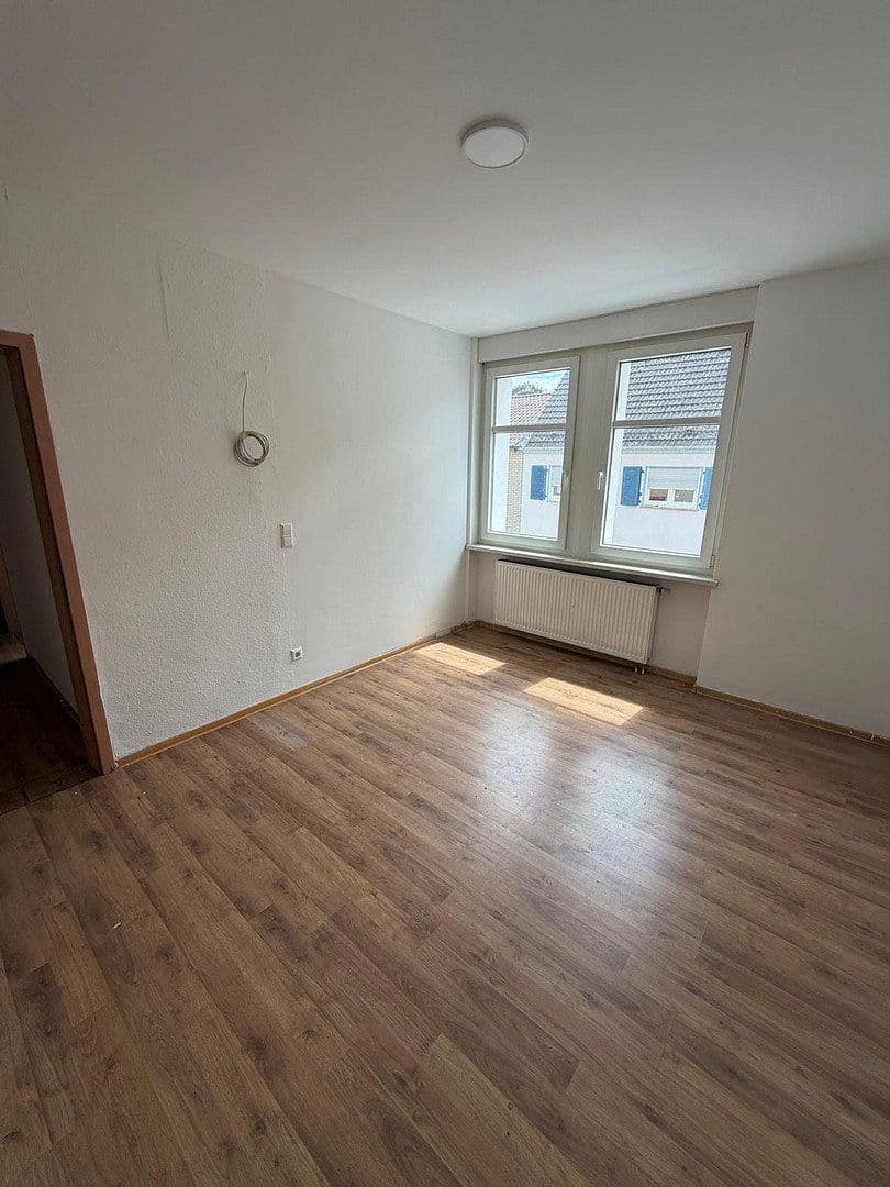 Prenájom bytu 66 m², Herrenwaldstraße 28, Ludwigshafen am Rhein, Porýnie-Falcko Prenájom bytu 66 m², Herrenwaldstraße 28, Ludwigshafen am Rhein, Porýnie-Falcko