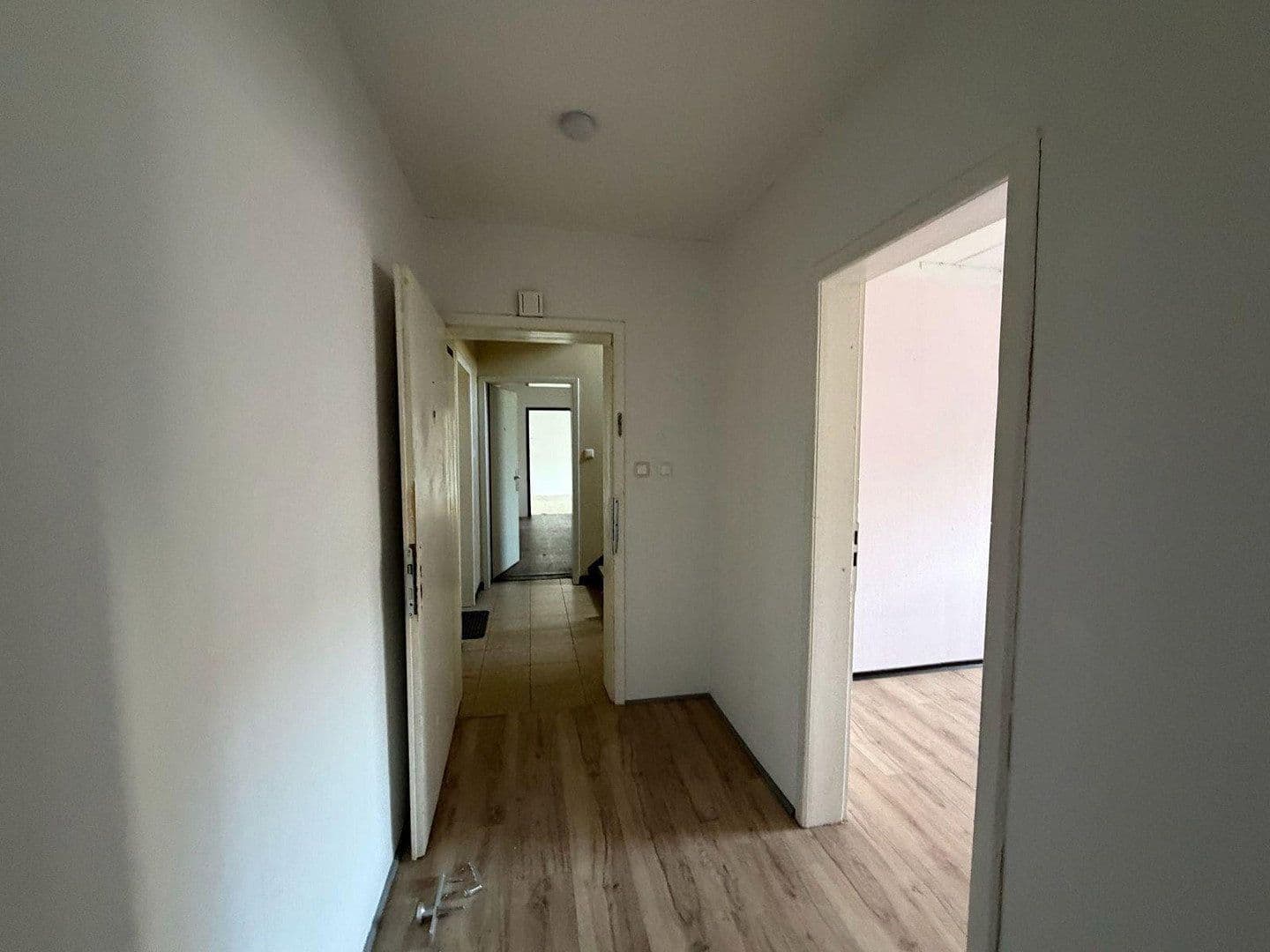 Prenájom bytu 3-izbový 80 m², Menden (Sauerland), Severné Porýnie - Westfálsko Prenájom bytu 3-izbový 80 m², Menden (Sauerland), Severné Porýnie - Westfálsko