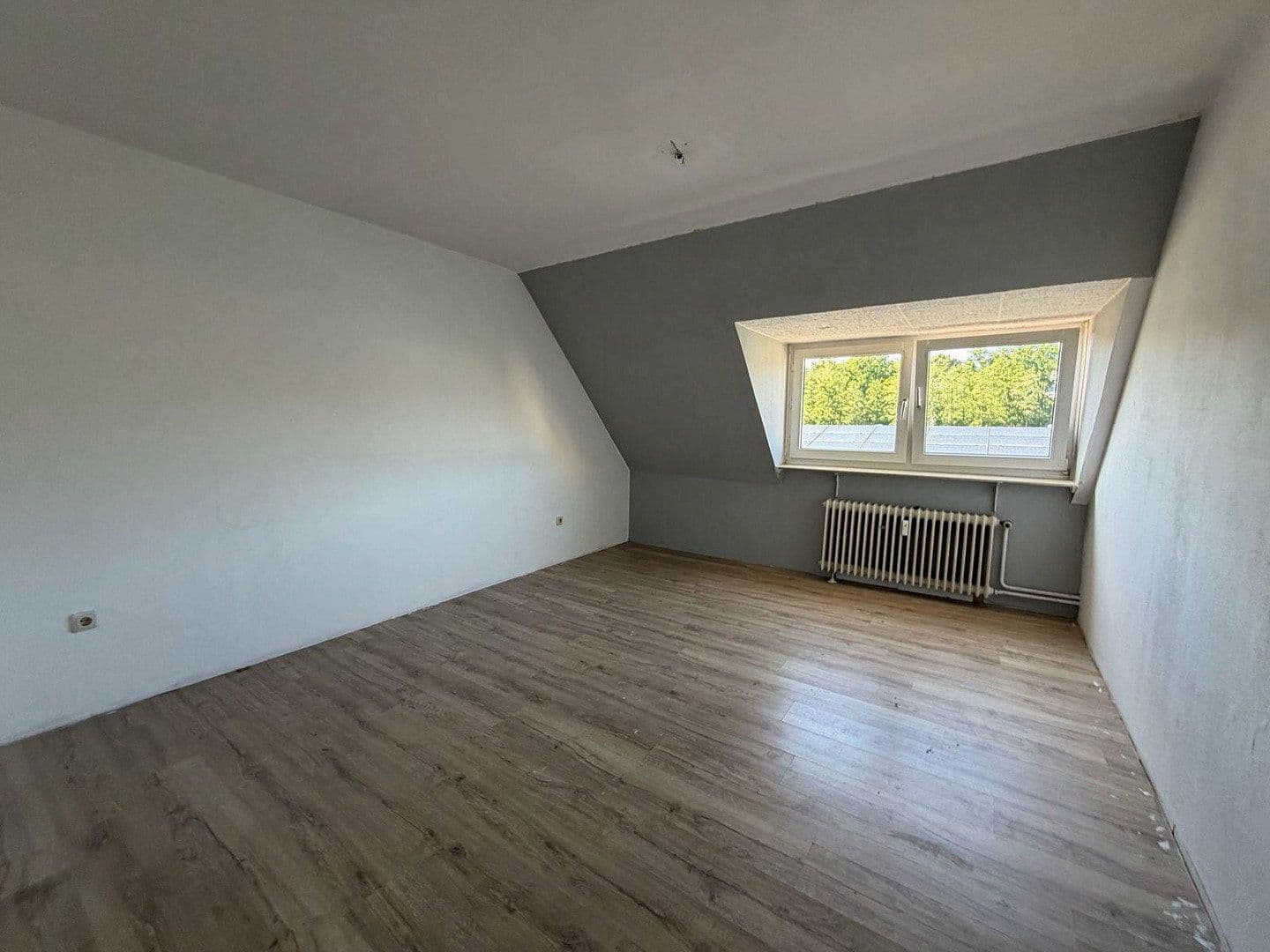 Prenájom bytu 3-izbový 80 m², Menden (Sauerland), Severné Porýnie - Westfálsko Prenájom bytu 3-izbový 80 m², Menden (Sauerland), Severné Porýnie - Westfálsko