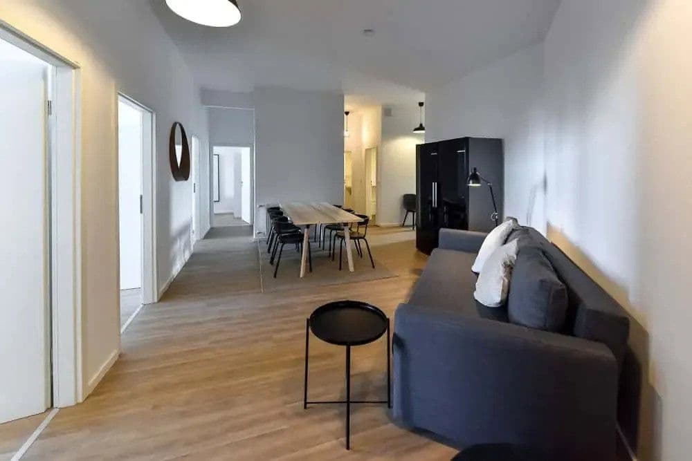 Prenájom bytu 7-izbový 15 m², Landsberger Str. 478, München/Pasing, Bavorsko Prenájom bytu 7-izbový 15 m², Landsberger Str. 478, München/Pasing, Bavorsko