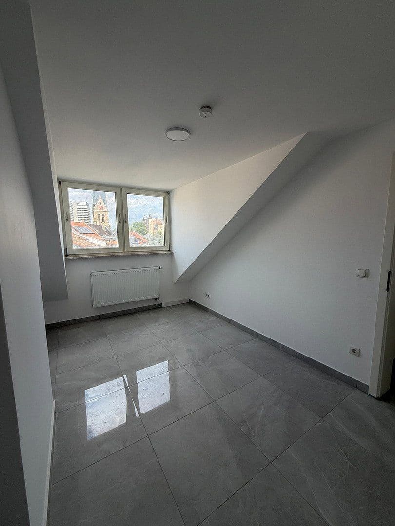 Prenájom bytu 71 m², Goerdelerplatz 10, Ludwigshafen am Rhein, Porýnie-Falcko Prenájom bytu 71 m², Goerdelerplatz 10, Ludwigshafen am Rhein, Porýnie-Falcko
