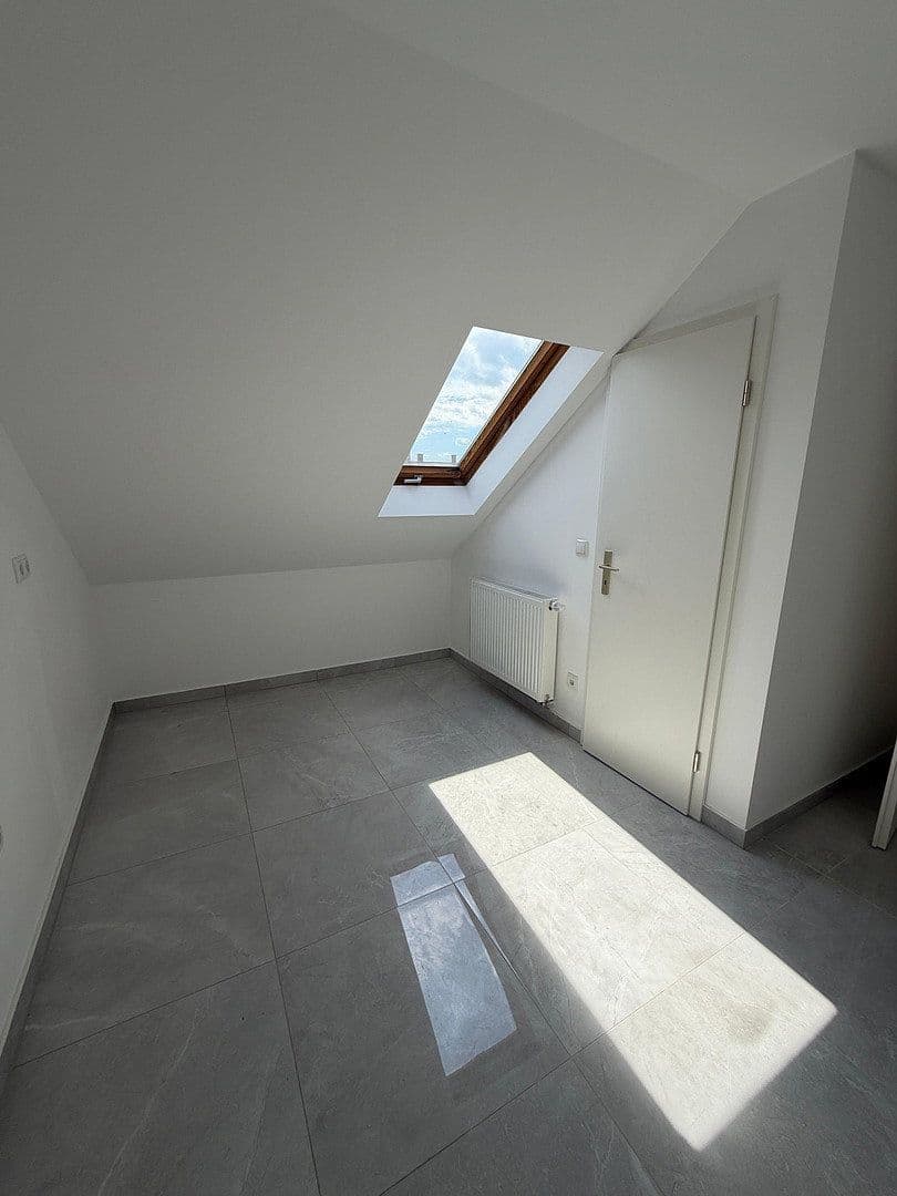 Prenájom bytu 71 m², Goerdelerplatz 10, Ludwigshafen am Rhein, Porýnie-Falcko Prenájom bytu 71 m², Goerdelerplatz 10, Ludwigshafen am Rhein, Porýnie-Falcko