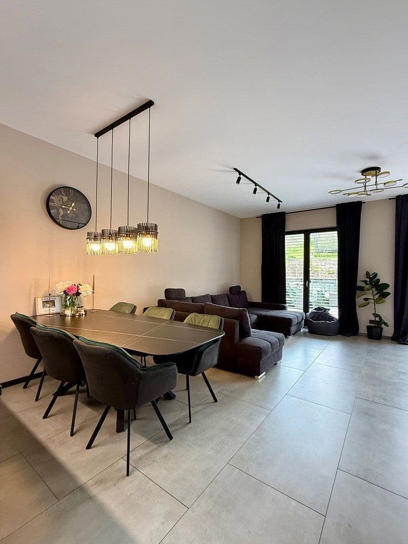 Predaj domu 181 m², pozemek 999 m², Niederhof, Waldbröl, Severné Porýnie - Westfálsko Predaj domu 181 m², pozemek 999 m², Niederhof, Waldbröl, Severné Porýnie - Westfálsko