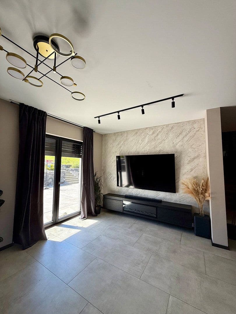 Predaj domu 181 m², pozemek 999 m², Niederhof, Waldbröl, Severné Porýnie - Westfálsko Predaj domu 181 m², pozemek 999 m², Niederhof, Waldbröl, Severné Porýnie - Westfálsko