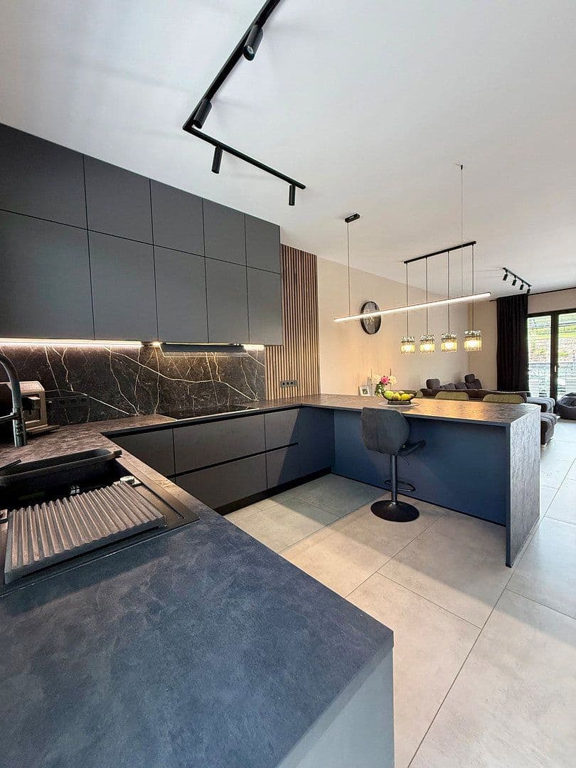 Predaj domu 181 m², pozemek 999 m², Niederhof, Waldbröl, Severné Porýnie - Westfálsko Predaj domu 181 m², pozemek 999 m², Niederhof, Waldbröl, Severné Porýnie - Westfálsko