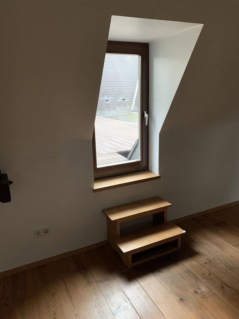 Prenájom bytu 4-izbový 127 m², Mönchengladbach, Severné Porýnie - Westfálsko Prenájom bytu 4-izbový 127 m², Mönchengladbach, Severné Porýnie - Westfálsko