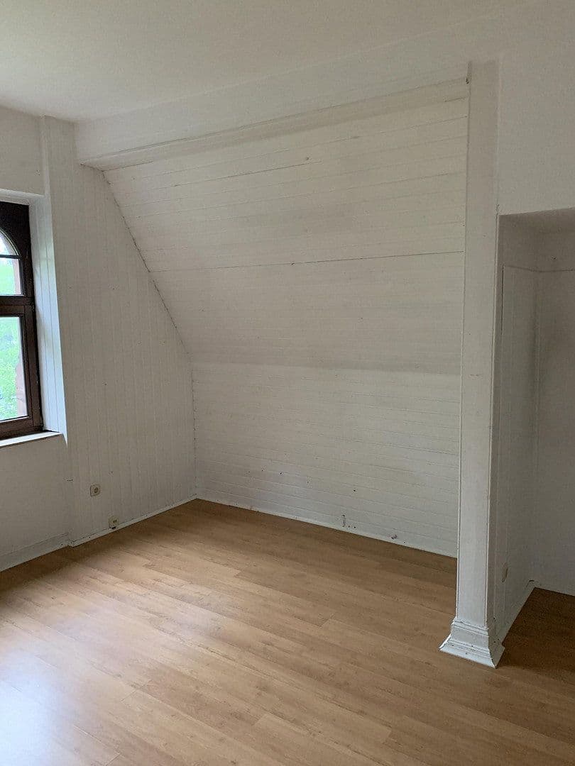 Prenájom bytu 4-izbový 127 m², Mönchengladbach, Severné Porýnie - Westfálsko Prenájom bytu 4-izbový 127 m², Mönchengladbach, Severné Porýnie - Westfálsko