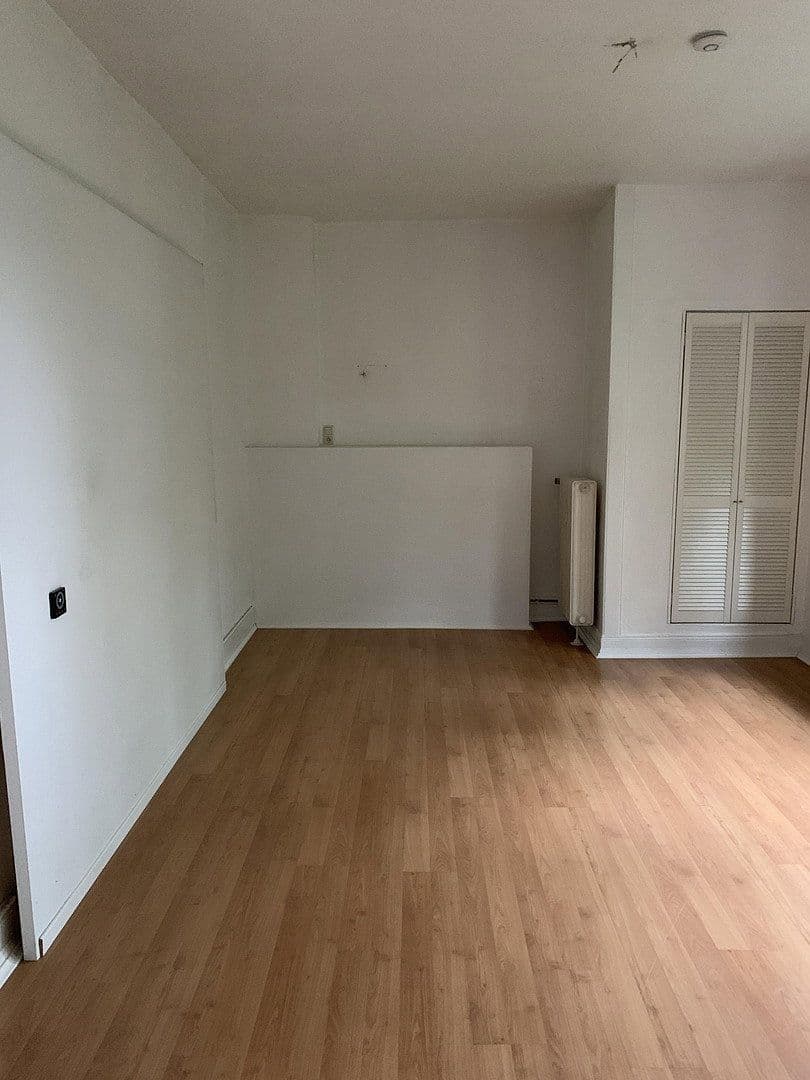 Prenájom bytu 4-izbový 127 m², Mönchengladbach, Severné Porýnie - Westfálsko Prenájom bytu 4-izbový 127 m², Mönchengladbach, Severné Porýnie - Westfálsko