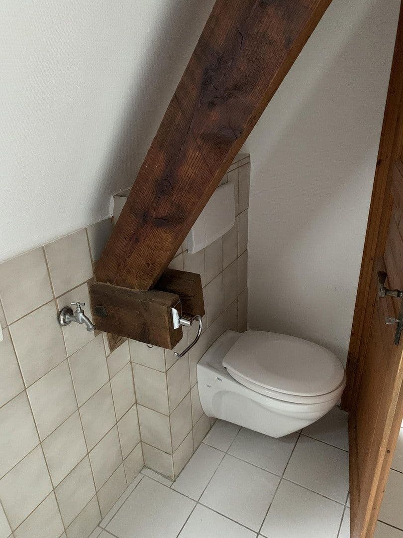Prenájom bytu 4-izbový 127 m², Mönchengladbach, Severné Porýnie - Westfálsko Prenájom bytu 4-izbový 127 m², Mönchengladbach, Severné Porýnie - Westfálsko