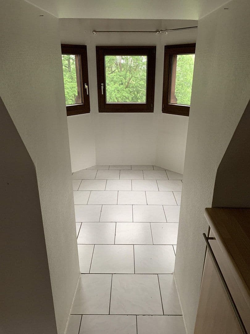 Prenájom bytu 4-izbový 127 m², Mönchengladbach, Severné Porýnie - Westfálsko Prenájom bytu 4-izbový 127 m², Mönchengladbach, Severné Porýnie - Westfálsko