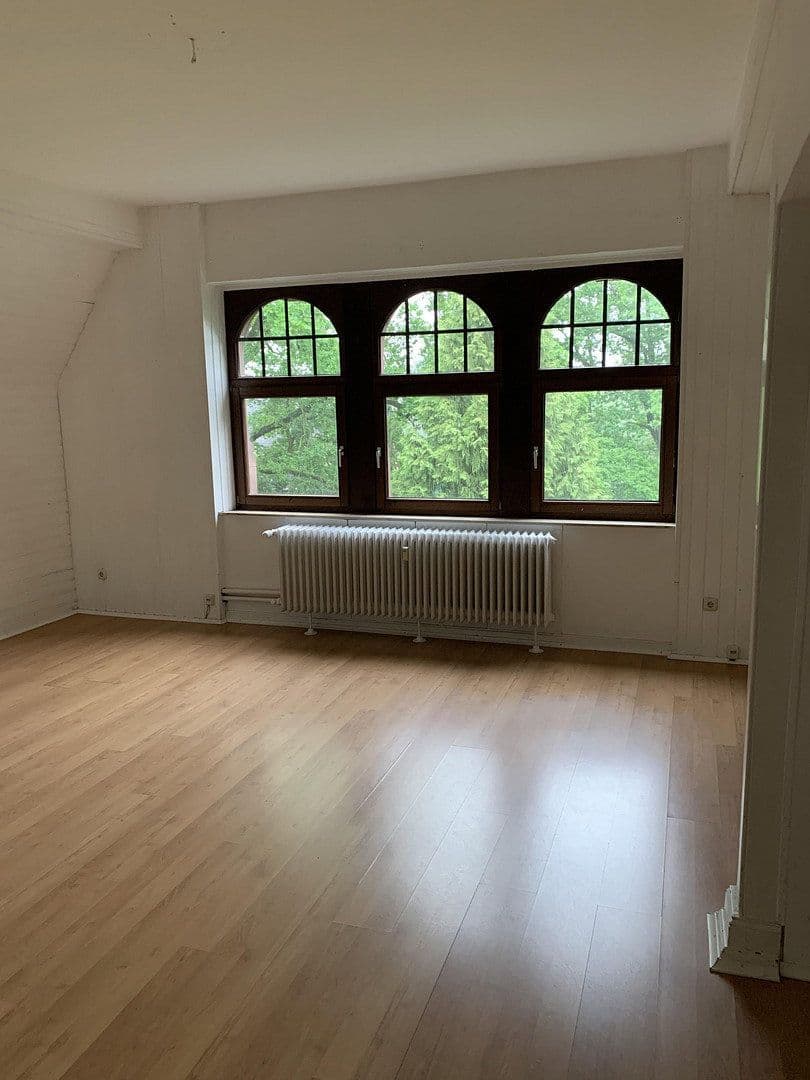 Prenájom bytu 4-izbový 127 m², Mönchengladbach, Severné Porýnie - Westfálsko Prenájom bytu 4-izbový 127 m², Mönchengladbach, Severné Porýnie - Westfálsko