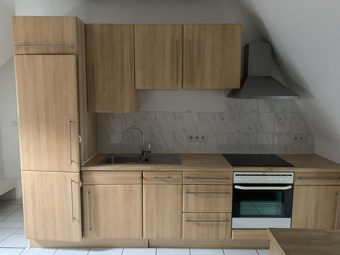 Prenájom bytu 4-izbový 127 m², Mönchengladbach, Severné Porýnie - Westfálsko Prenájom bytu 4-izbový 127 m², Mönchengladbach, Severné Porýnie - Westfálsko