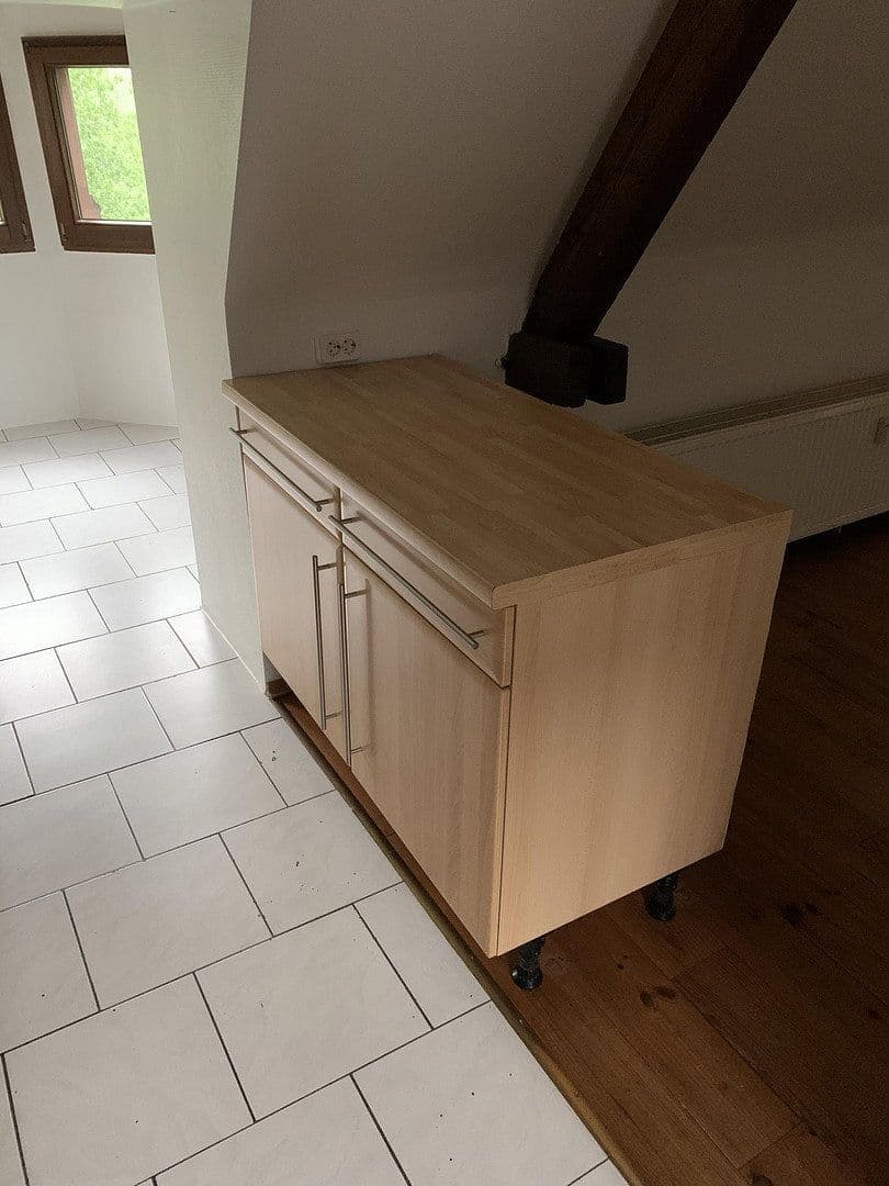 Prenájom bytu 4-izbový 127 m², Mönchengladbach, Severné Porýnie - Westfálsko Prenájom bytu 4-izbový 127 m², Mönchengladbach, Severné Porýnie - Westfálsko