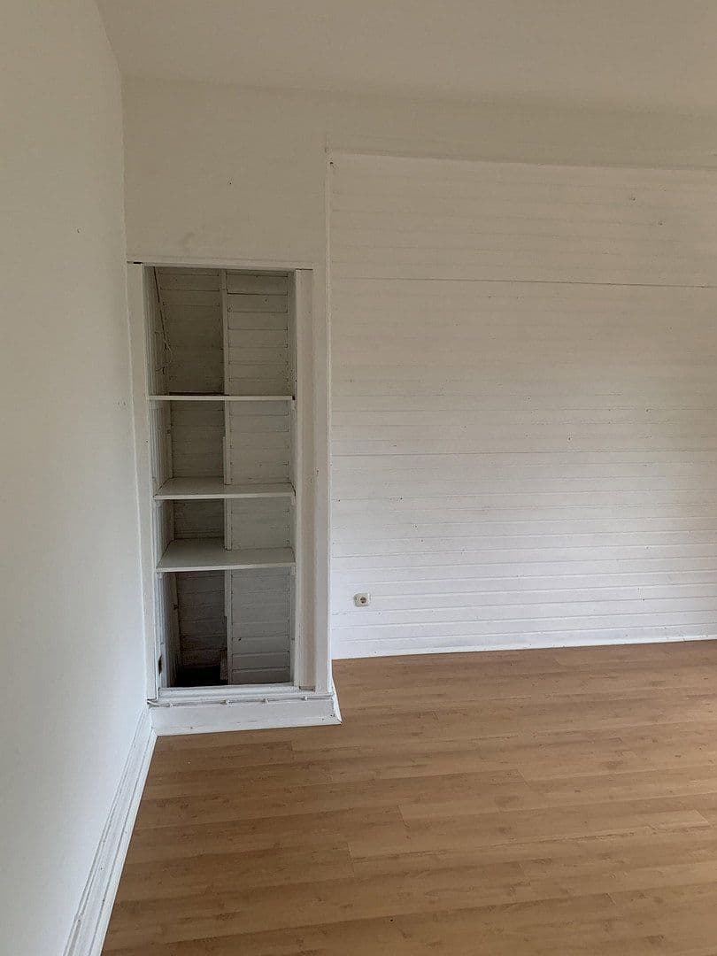 Prenájom bytu 4-izbový 127 m², Mönchengladbach, Severné Porýnie - Westfálsko Prenájom bytu 4-izbový 127 m², Mönchengladbach, Severné Porýnie - Westfálsko
