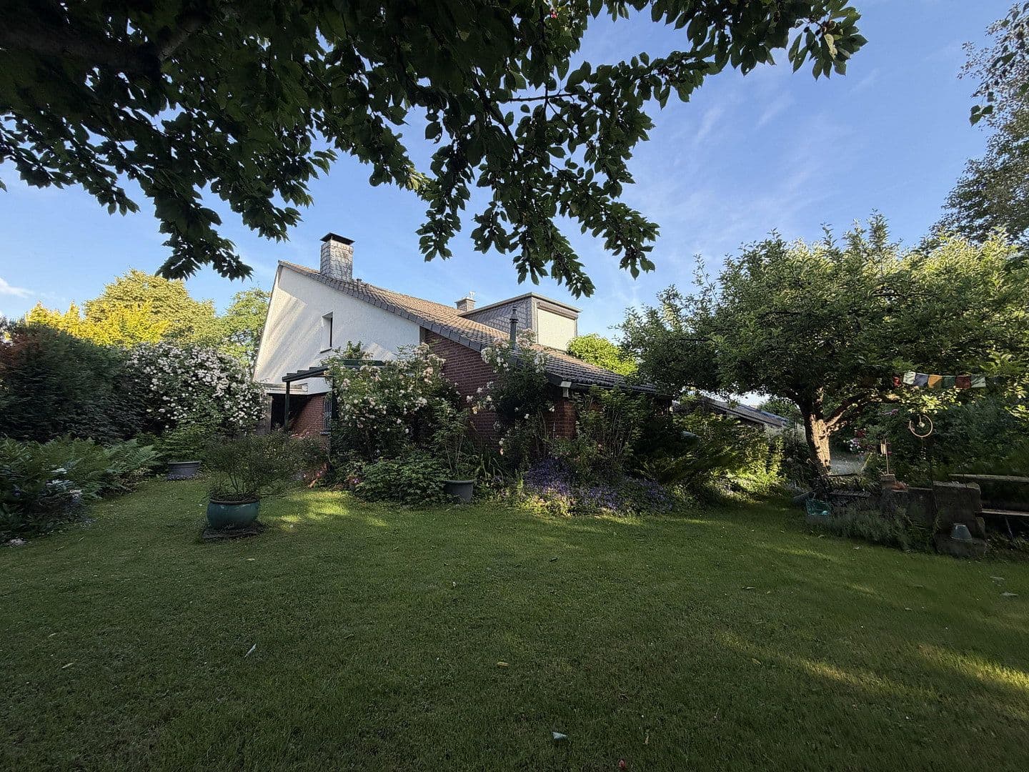 Predaj domu 145 m², pozemek 490 m², Gaußweg 48, Barsinghausen, Dolné Sasko Predaj domu 145 m², pozemek 490 m², Gaußweg 48, Barsinghausen, Dolné Sasko