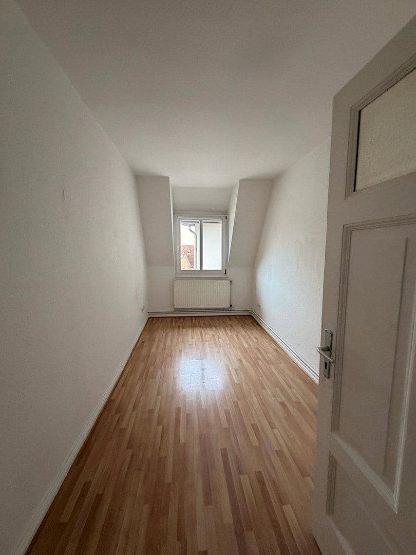 Prenájom bytu 3-izbový 100 m², Martinistr. 17a, Osnabrück, Dolné Sasko Prenájom bytu 3-izbový 100 m², Martinistr. 17a, Osnabrück, Dolné Sasko