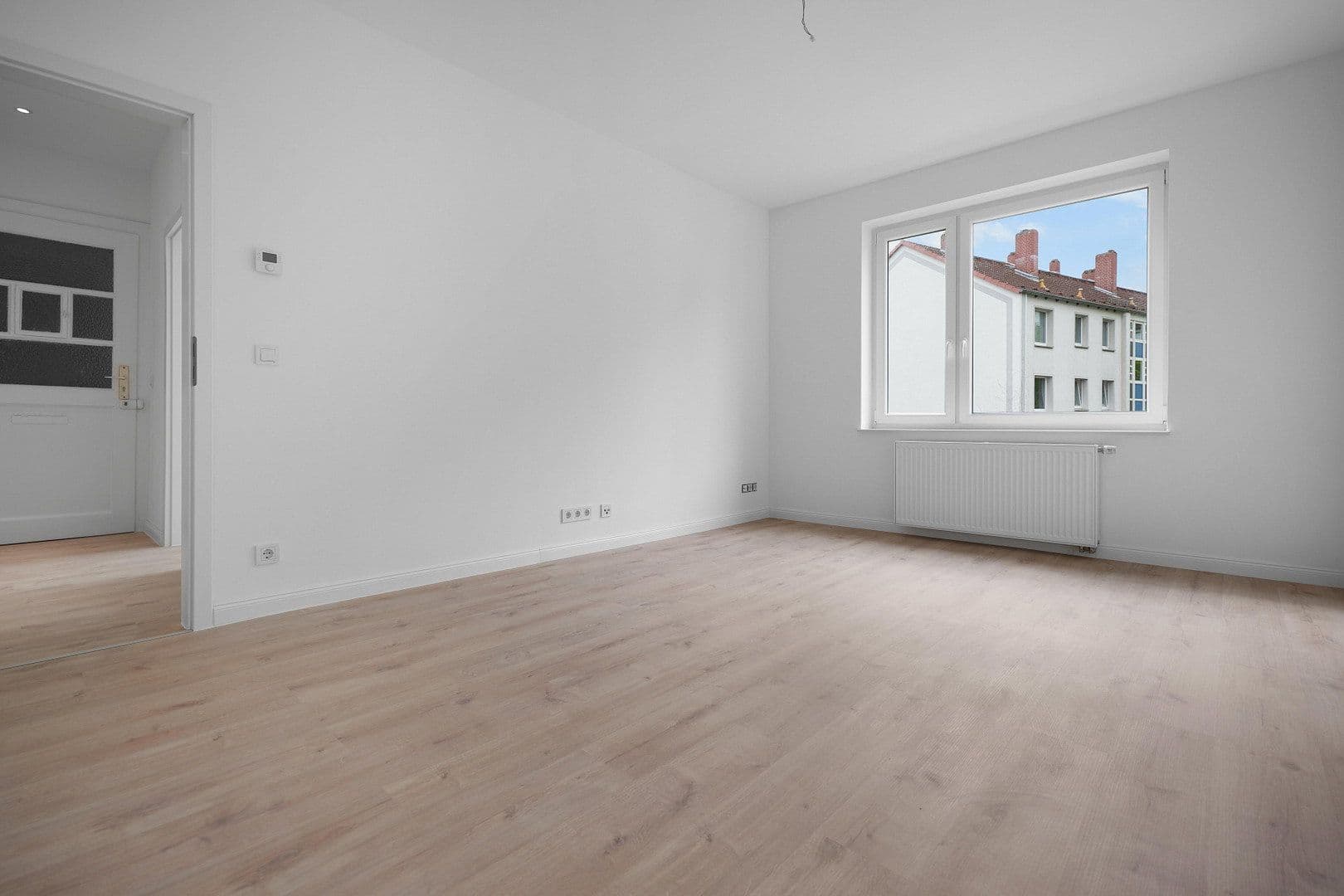 Prenájom bytu 3-izbový 63 m², Waßmannstr. 9, Hannover, Dolné Sasko Prenájom bytu 3-izbový 63 m², Waßmannstr. 9, Hannover, Dolné Sasko