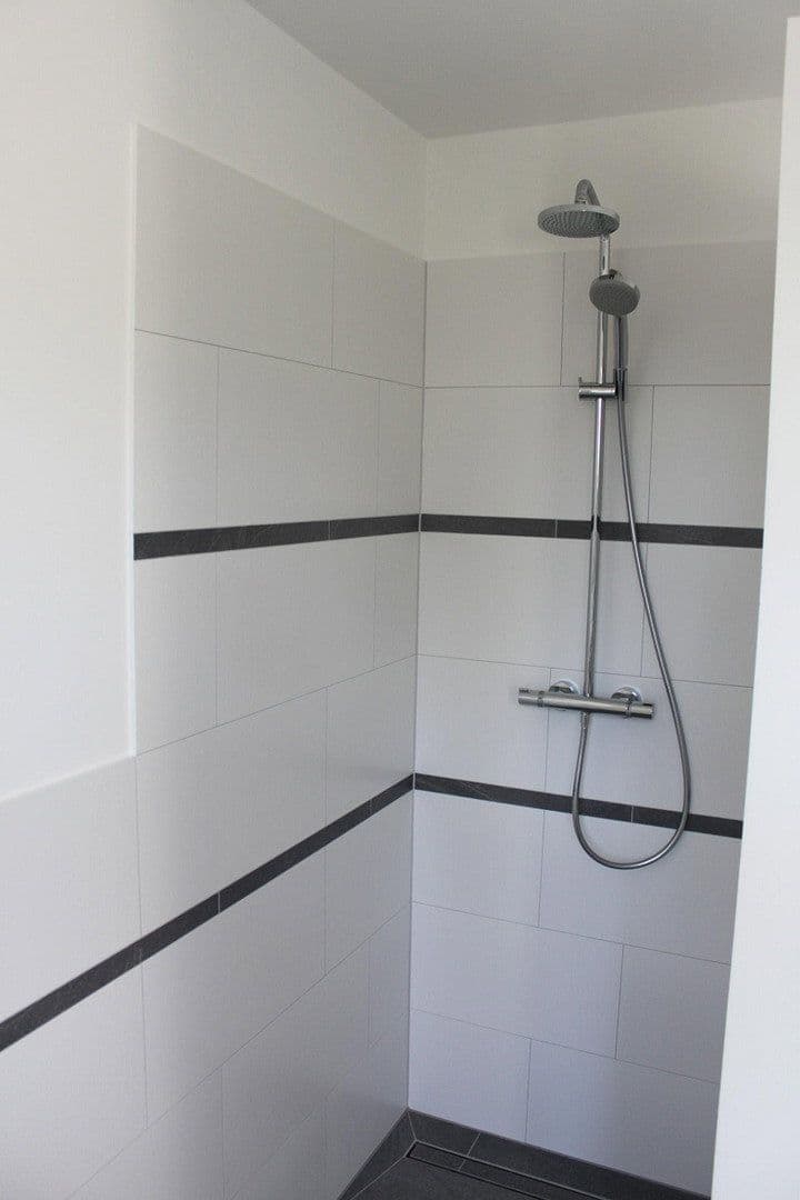 Prenájom domu 130 m², pozemek 250 m², Wilhelmstraße, Tornesch, Šlezvicko-Holštajnsko Prenájom domu 130 m², pozemek 250 m², Wilhelmstraße, Tornesch, Šlezvicko-Holštajnsko
