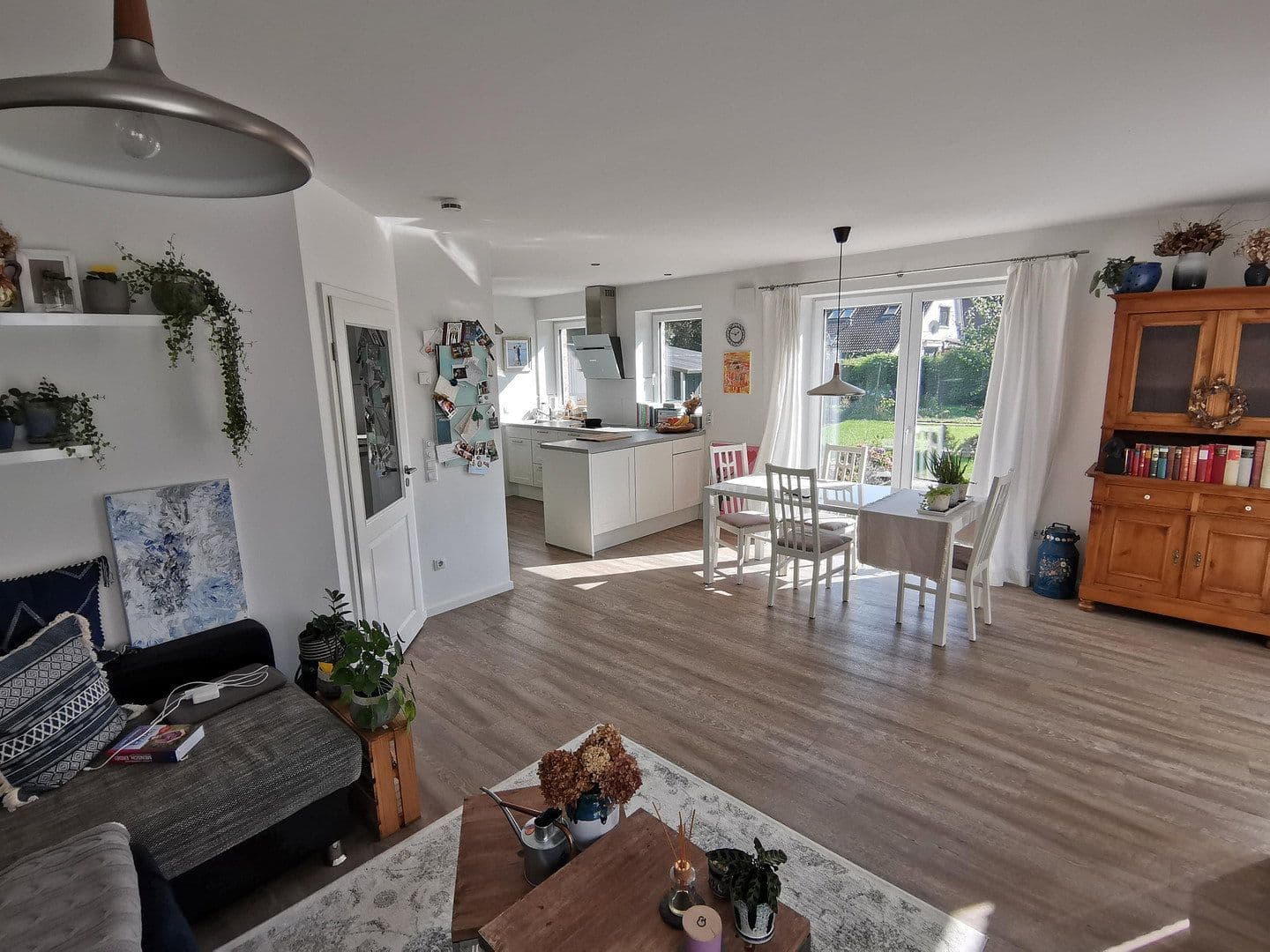 Prenájom domu 130 m², pozemek 250 m², Wilhelmstraße, Tornesch, Šlezvicko-Holštajnsko Prenájom domu 130 m², pozemek 250 m², Wilhelmstraße, Tornesch, Šlezvicko-Holštajnsko