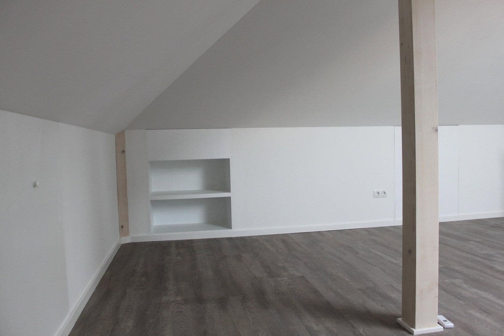 Prenájom domu 130 m², pozemek 250 m², Wilhelmstraße, Tornesch, Šlezvicko-Holštajnsko Prenájom domu 130 m², pozemek 250 m², Wilhelmstraße, Tornesch, Šlezvicko-Holštajnsko