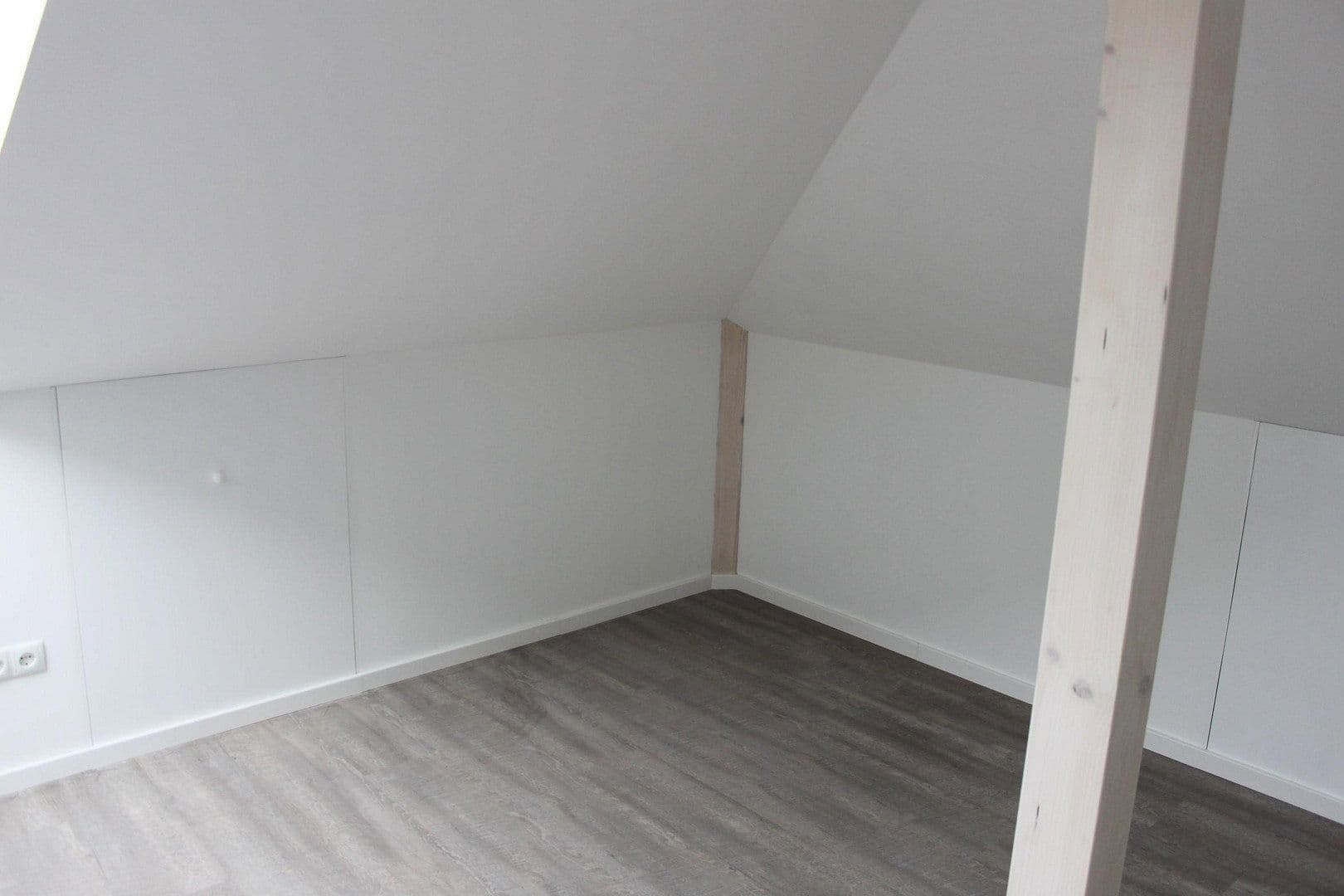 Prenájom domu 130 m², pozemek 250 m², Wilhelmstraße, Tornesch, Šlezvicko-Holštajnsko Prenájom domu 130 m², pozemek 250 m², Wilhelmstraße, Tornesch, Šlezvicko-Holštajnsko