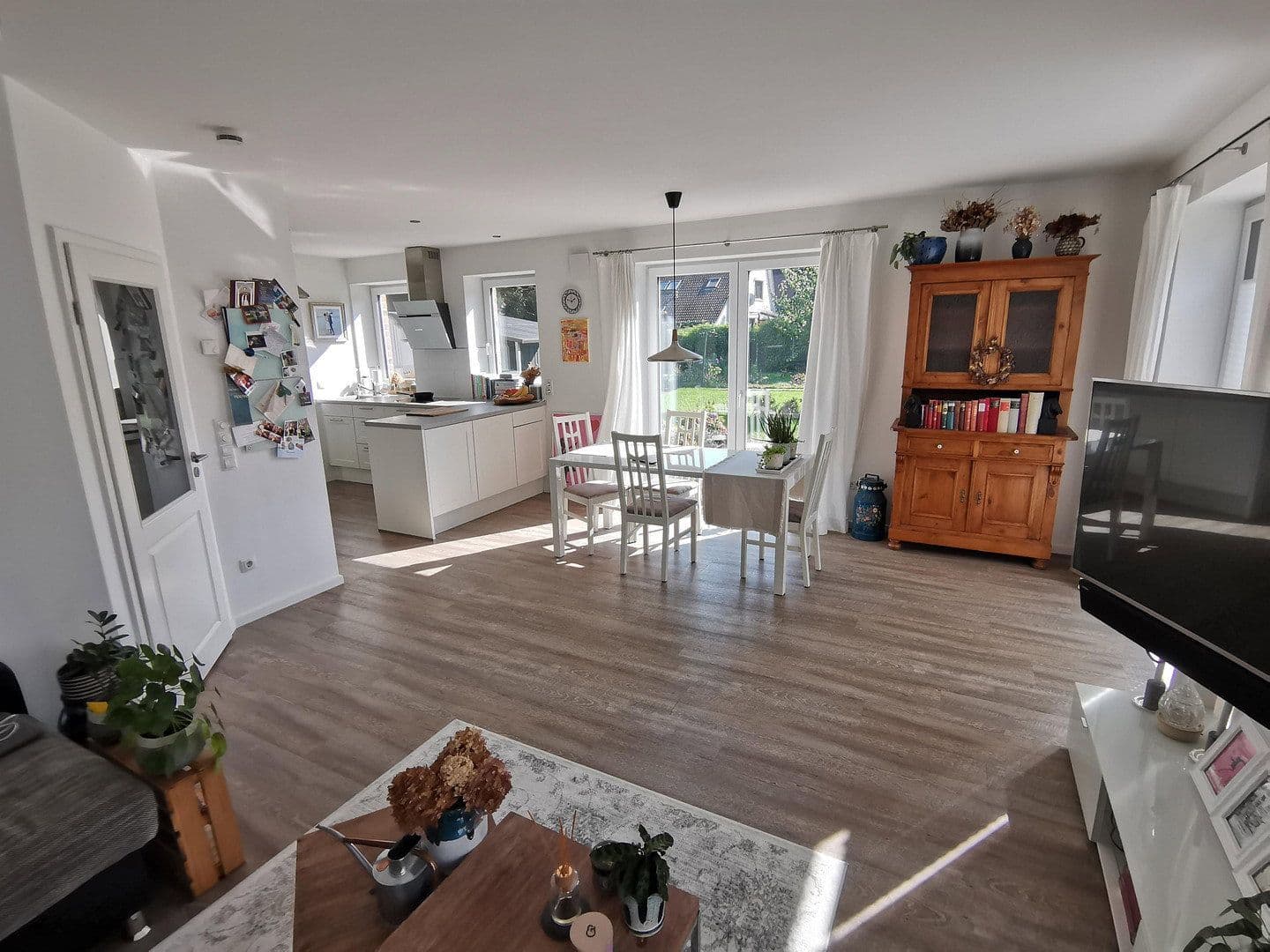 Prenájom domu 130 m², pozemek 250 m², Wilhelmstraße, Tornesch, Šlezvicko-Holštajnsko Prenájom domu 130 m², pozemek 250 m², Wilhelmstraße, Tornesch, Šlezvicko-Holštajnsko