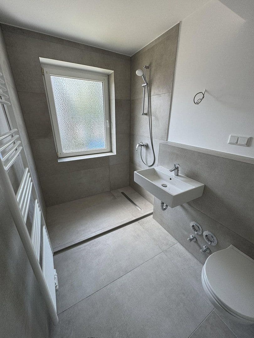 Prenájom bytu 2-izbový 67 m², Nikolausweg, Krefeld, Severné Porýnie - Westfálsko Prenájom bytu 2-izbový 67 m², Nikolausweg, Krefeld, Severné Porýnie - Westfálsko