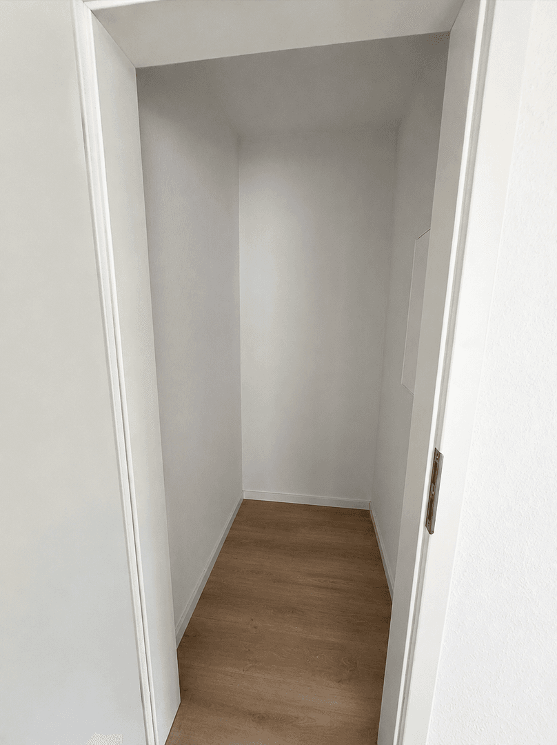 Prenájom bytu 2-izbový 67 m², Nikolausweg, Krefeld, Severné Porýnie - Westfálsko Prenájom bytu 2-izbový 67 m², Nikolausweg, Krefeld, Severné Porýnie - Westfálsko