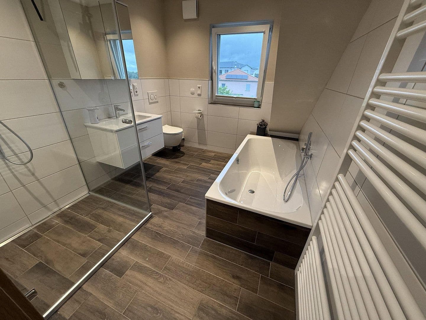 Predaj bytu 3-izbový 95 m², Hagenbüchach, Bavorsko Predaj bytu 3-izbový 95 m², Hagenbüchach, Bavorsko