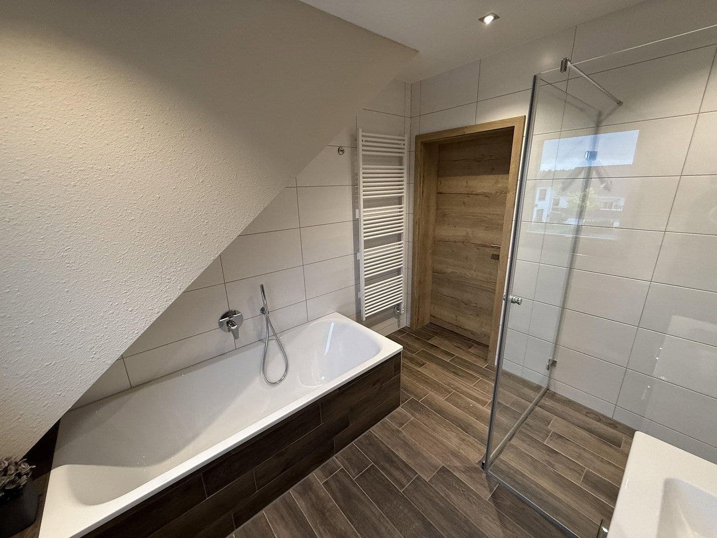 Predaj bytu 3-izbový 95 m², Hagenbüchach, Bavorsko Predaj bytu 3-izbový 95 m², Hagenbüchach, Bavorsko