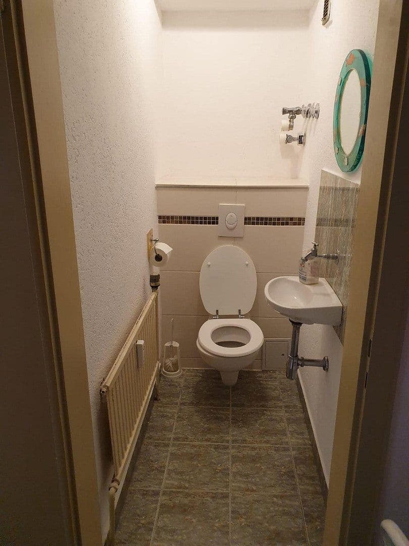 Prenájom bytu 3-izbový 75 m², Beethovenstraß,5, Esslingen am Neckar, Bádensko-Wurttembersko Prenájom bytu 3-izbový 75 m², Beethovenstraß,5, Esslingen am Neckar, Bádensko-Wurttembersko