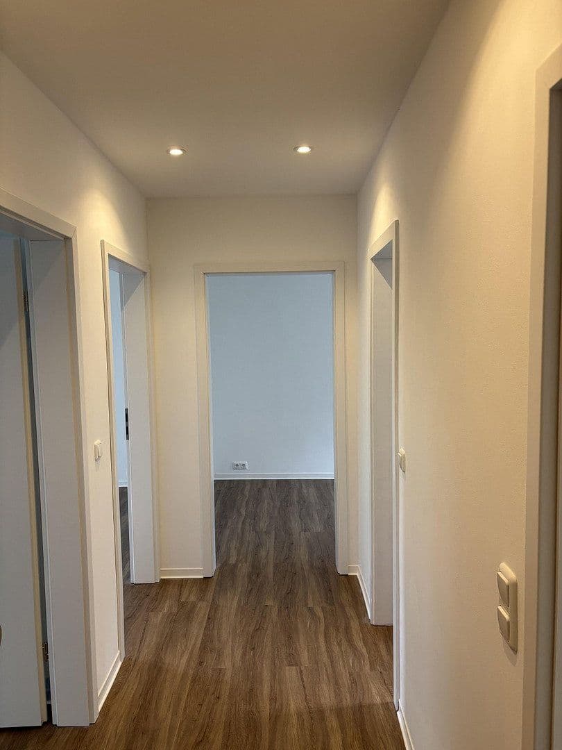 Prenájom bytu 3-izbový 62 m², Straße der DSF 32, Güstrow, Meklenbursko-Predpomoransko Prenájom bytu 3-izbový 62 m², Straße der DSF 32, Güstrow, Meklenbursko-Predpomoransko