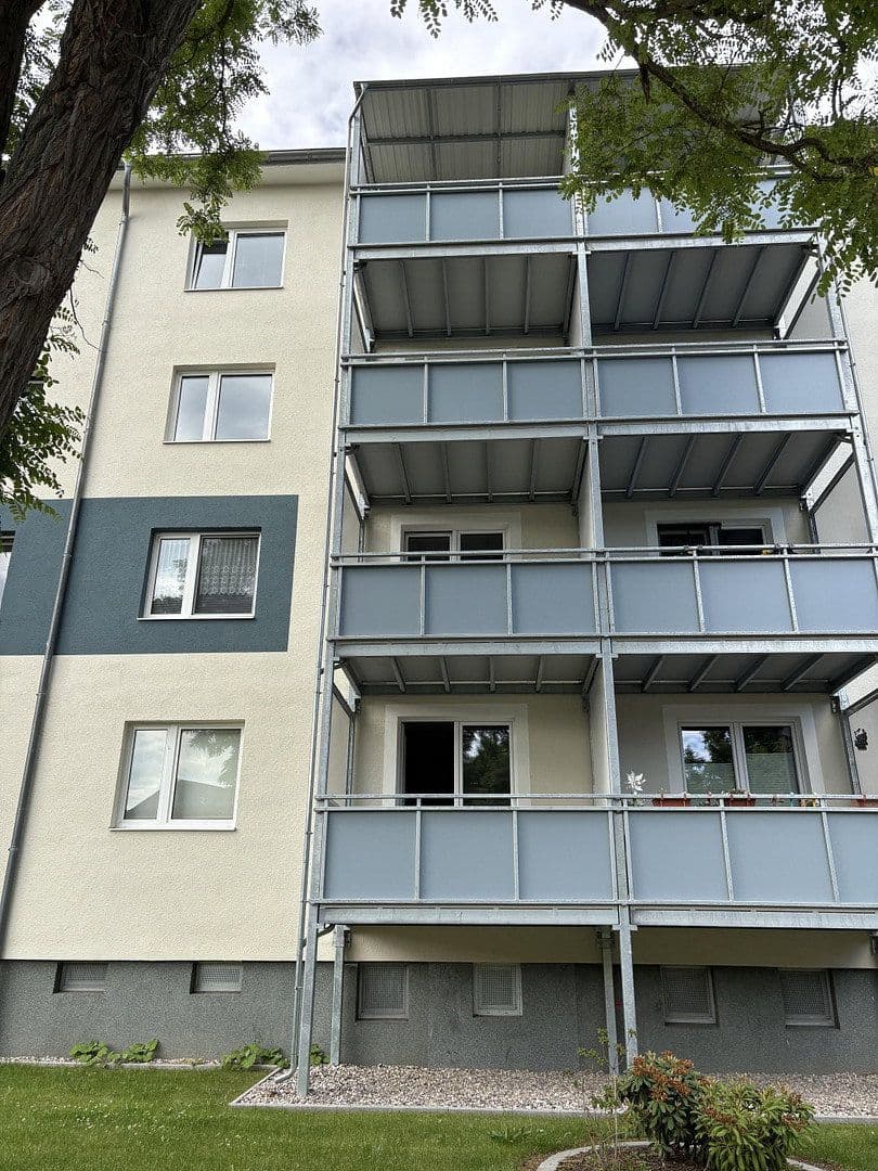 Prenájom bytu 3-izbový 62 m², Straße der DSF 32, Güstrow, Meklenbursko-Predpomoransko Prenájom bytu 3-izbový 62 m², Straße der DSF 32, Güstrow, Meklenbursko-Predpomoransko