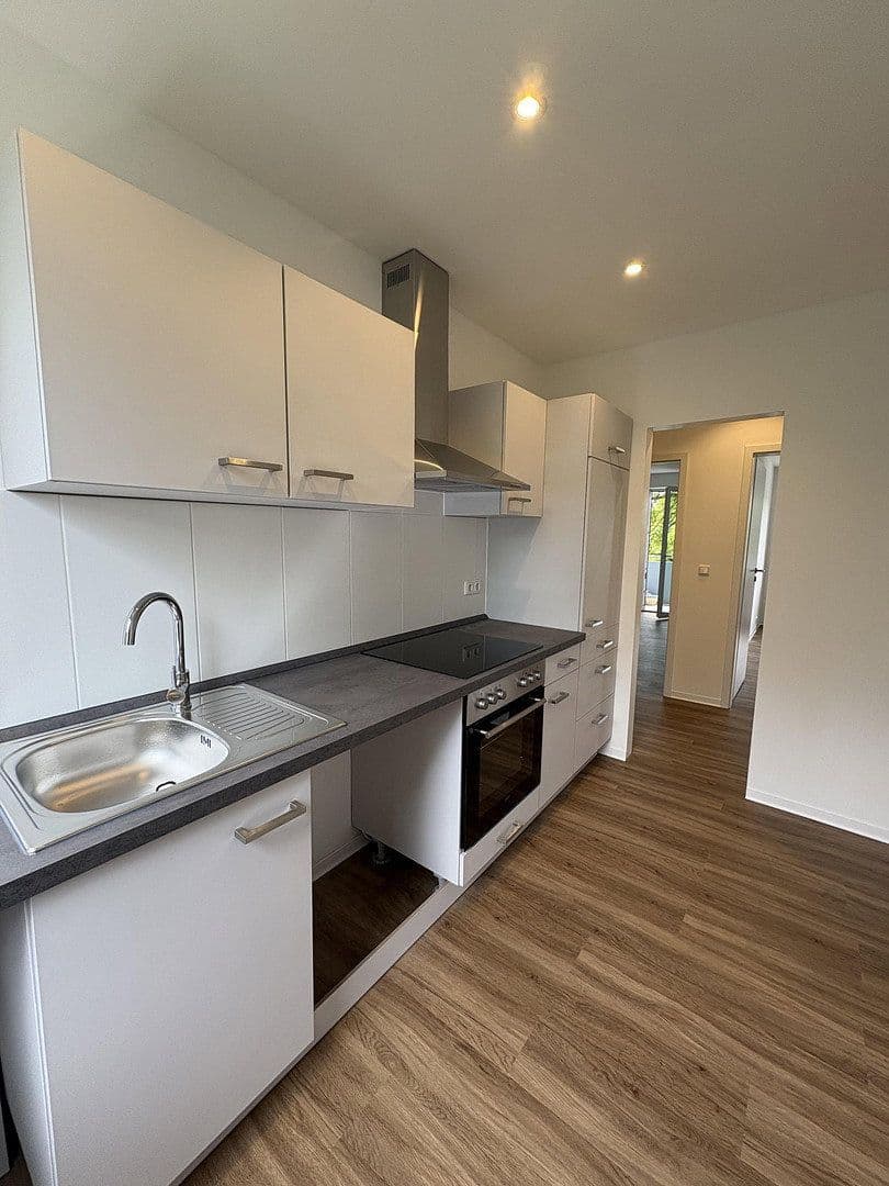 Prenájom bytu 3-izbový 62 m², Straße der DSF 32, Güstrow, Meklenbursko-Predpomoransko Prenájom bytu 3-izbový 62 m², Straße der DSF 32, Güstrow, Meklenbursko-Predpomoransko
