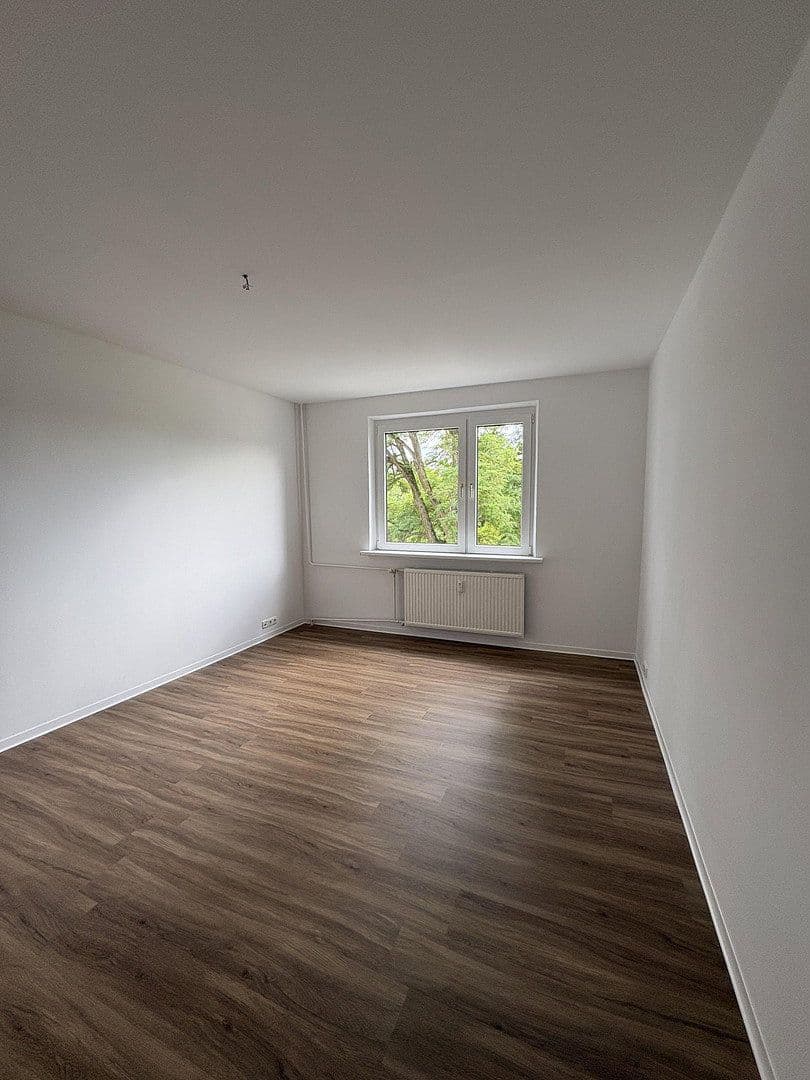Prenájom bytu 3-izbový 62 m², Straße der DSF 32, Güstrow, Meklenbursko-Predpomoransko Prenájom bytu 3-izbový 62 m², Straße der DSF 32, Güstrow, Meklenbursko-Predpomoransko